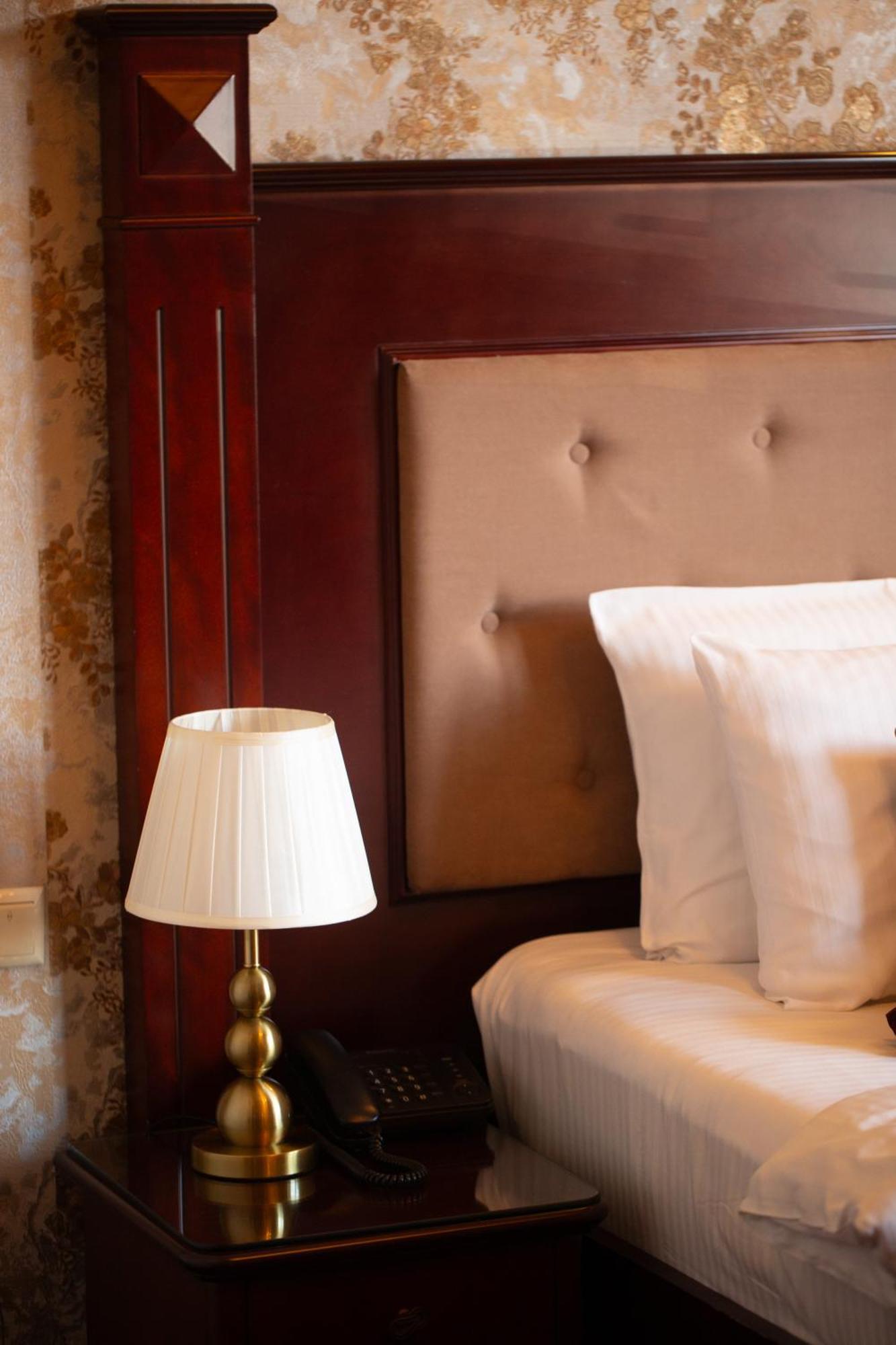 River Side 5* Tbilisi